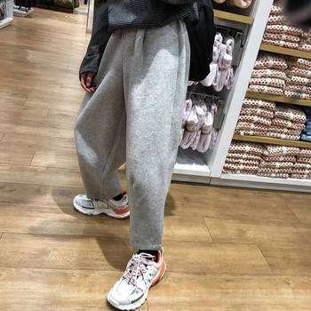 

2019 Winter New Couple Loose Wide Leg Pants Fashion Casual Pure Color Woolen Mid-Waisted Pants Green / Black / Gray M-XL