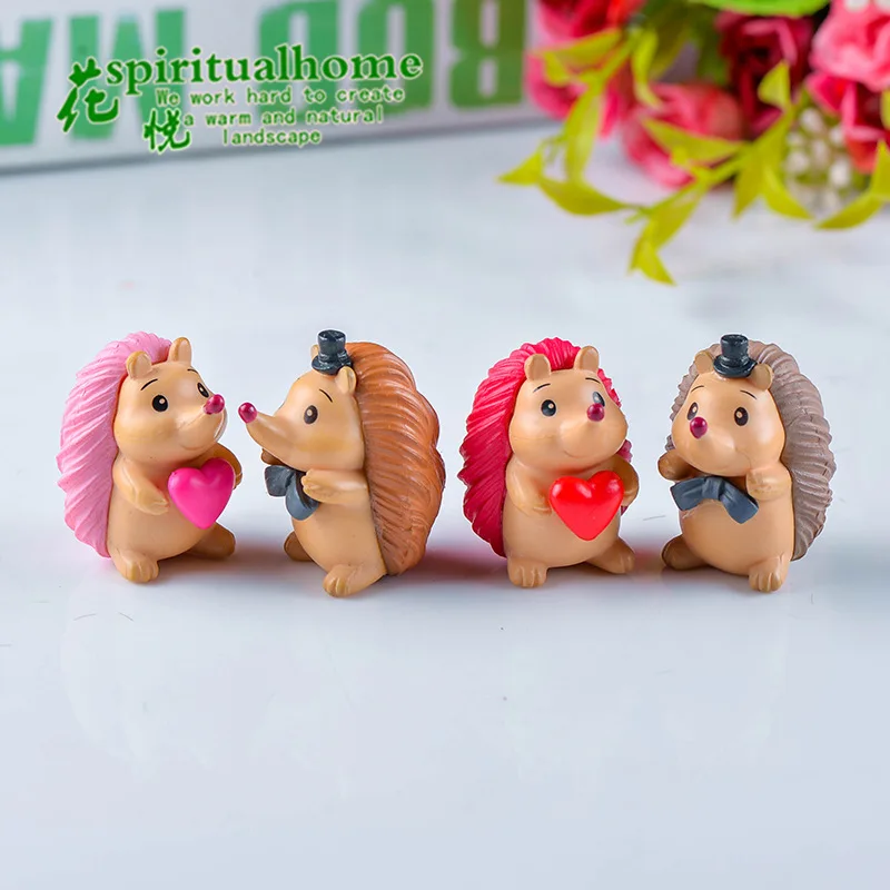 

4pcs/lot Action Figure Small Hedgehog Cartoon Animals Micro Moss Landscape Lovely PVC Miniature Figurines Toys Cake Decoration