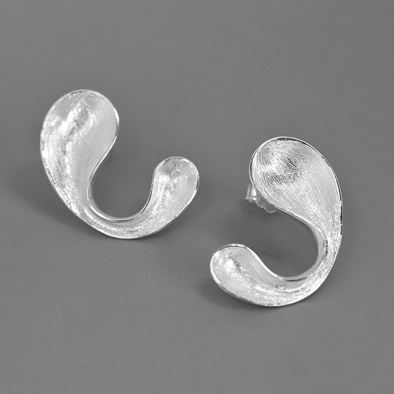 INATURE 925 пробы серебряные Простые Изогнутые серьги-гвоздики для женщин модные ювелирные изделия