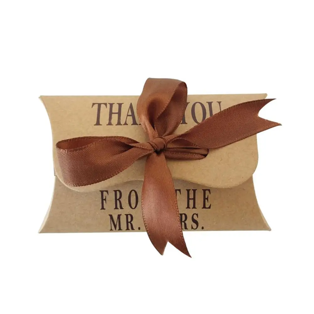 

GloryStar 50Pcs European Style Retro Kraft Paper Pillow Shape Boxes Nude Color Candy Box