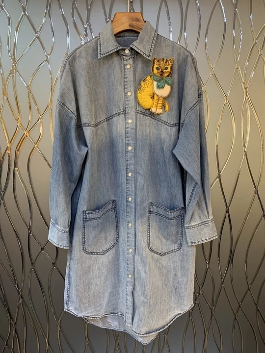 autumn early new girl lapel, chest animal embroidery pattern, long sleeved denim dress 923