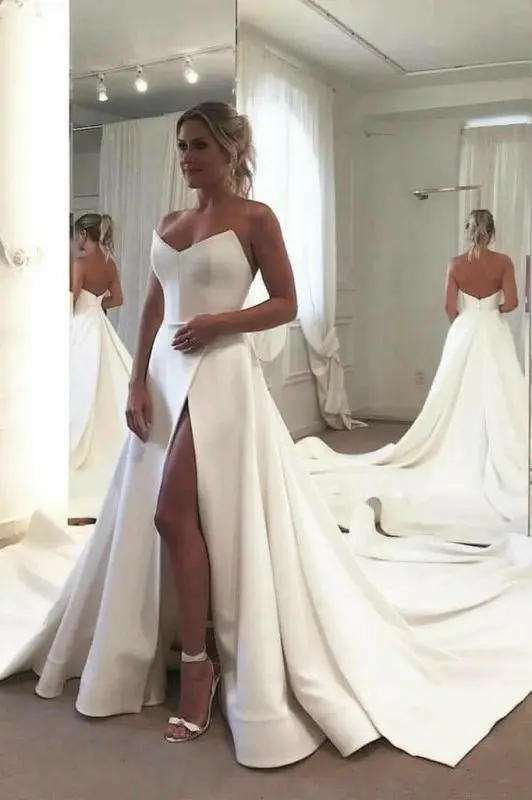 

Sexy A-Line V-Neck Long Satin Wedding Dresses with Pockets Backless Sweep Train Side Slit Bridal Gowns for Women Custom Made