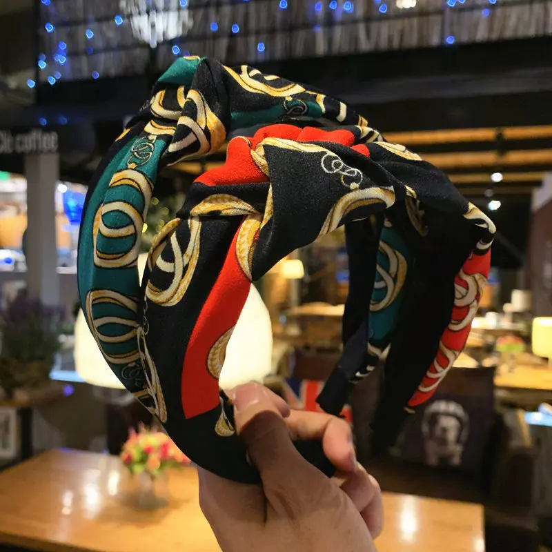 

New 2019 Chiffon headbands with wide hem hairpins with the same style of Korean cloth