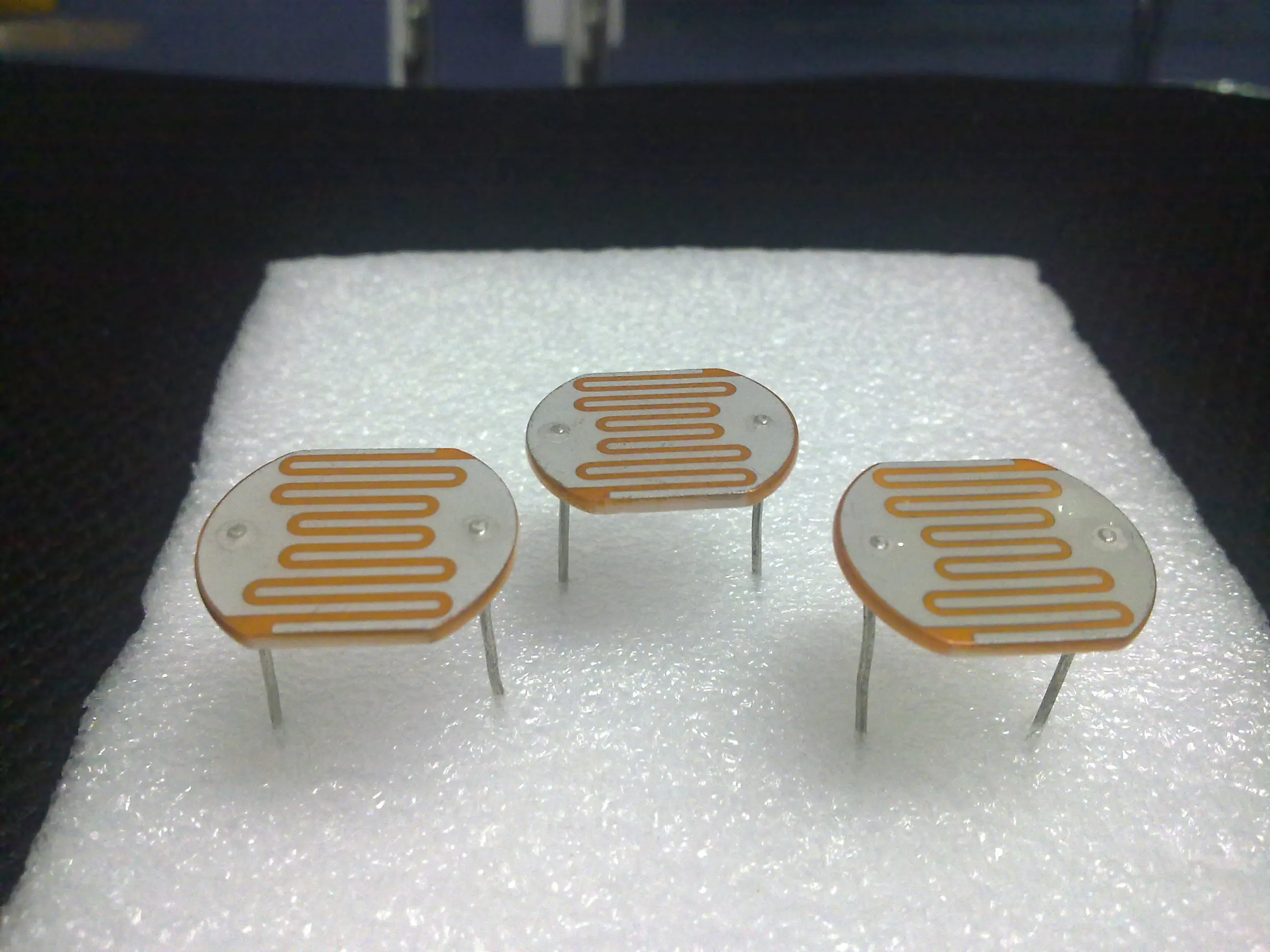 100pcs/bag 25mm CDS light sensor LDR Photoresistance MJ25516 MJ25517 MJ25528 MJ25537 MJ25539