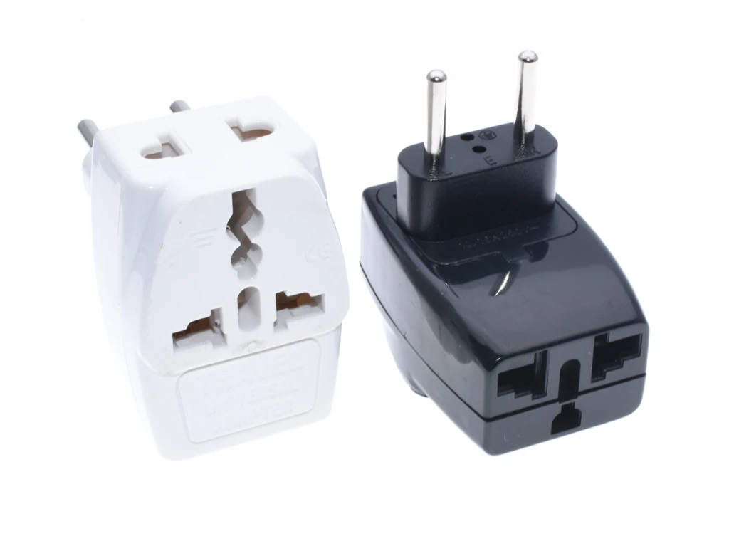 Универсальный адаптер для путешествий с евровилкой 3 выхода черный цвет тип E F G |
