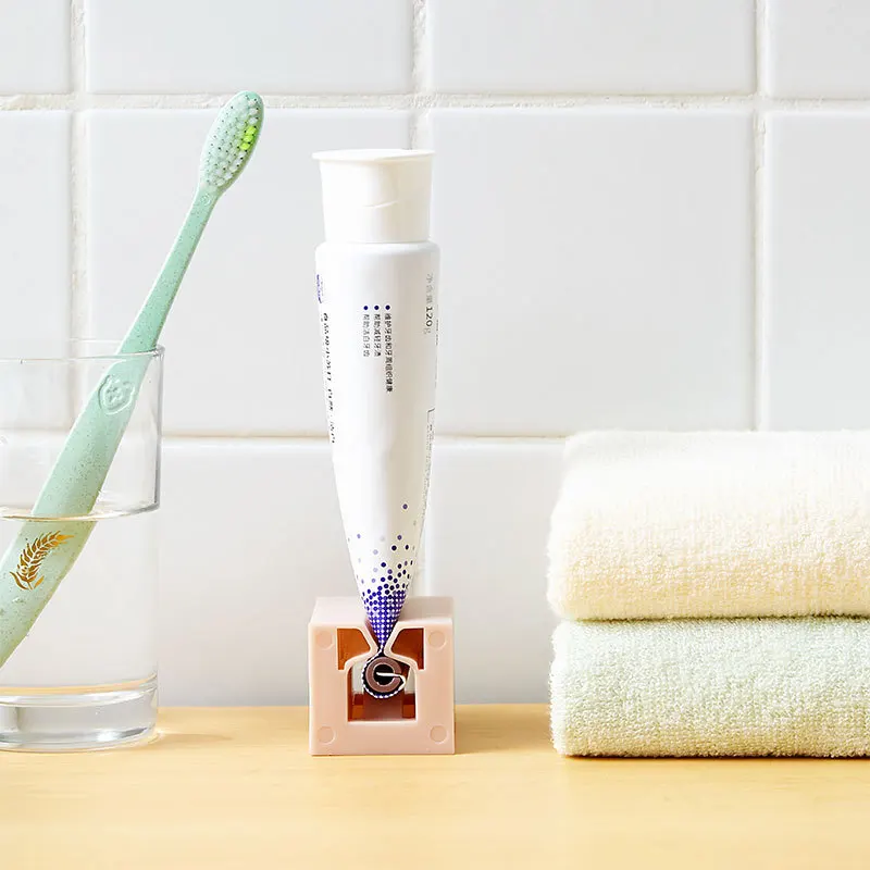 Toothpaste clamp Squeeze the clip Toothpaste frame Household extruder Vertical toothpaste extractor Mini toothpaste squeezer