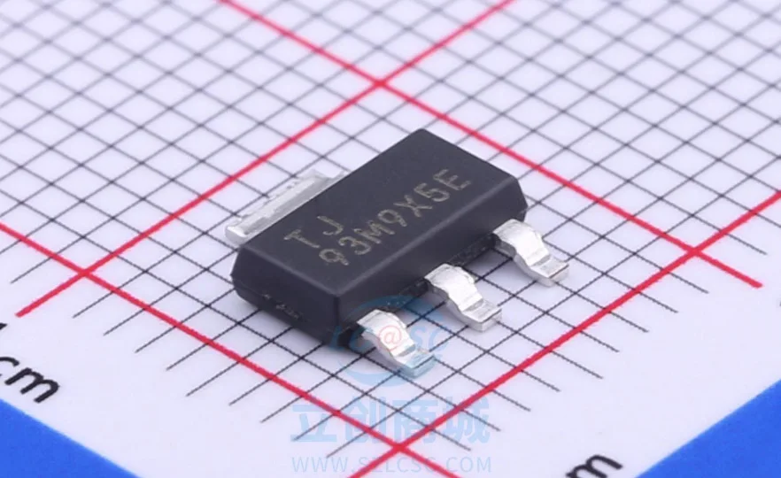 | TLV1117LV33DCYR TLV1117LV33 3,3 V SOT223 IC
