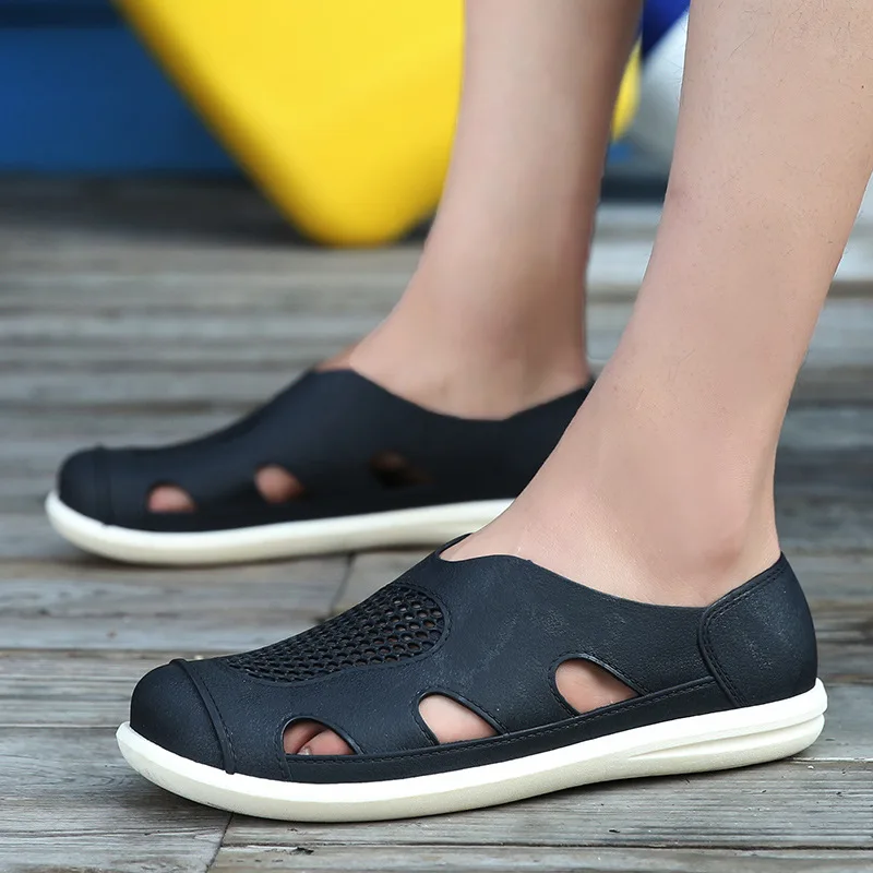 Hottest Soft Jelly Cool Hollow-out Comfortable Sandals Beach Flat slippers Men Slippers Hollow Out Breathable Beach Casual Shoes