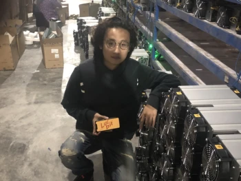 

LUCBIT miner hosting service