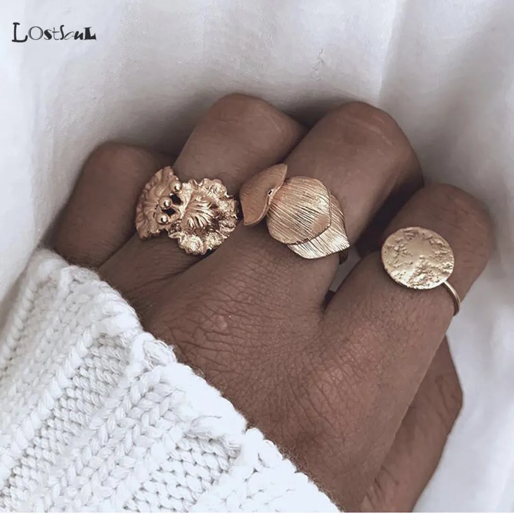 

LOSTSOUL Rings For Women Gothic Retro Personality Wild Ring Metal Texture Irregular Gold Ring Three-Piece Female Anillos