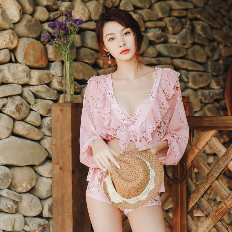 

Betis Bathing Suit Women's Conservative Slimming Three-piece Set Small Bust Gathering Split Type Boxer Long Sleeve Blouse Seasid