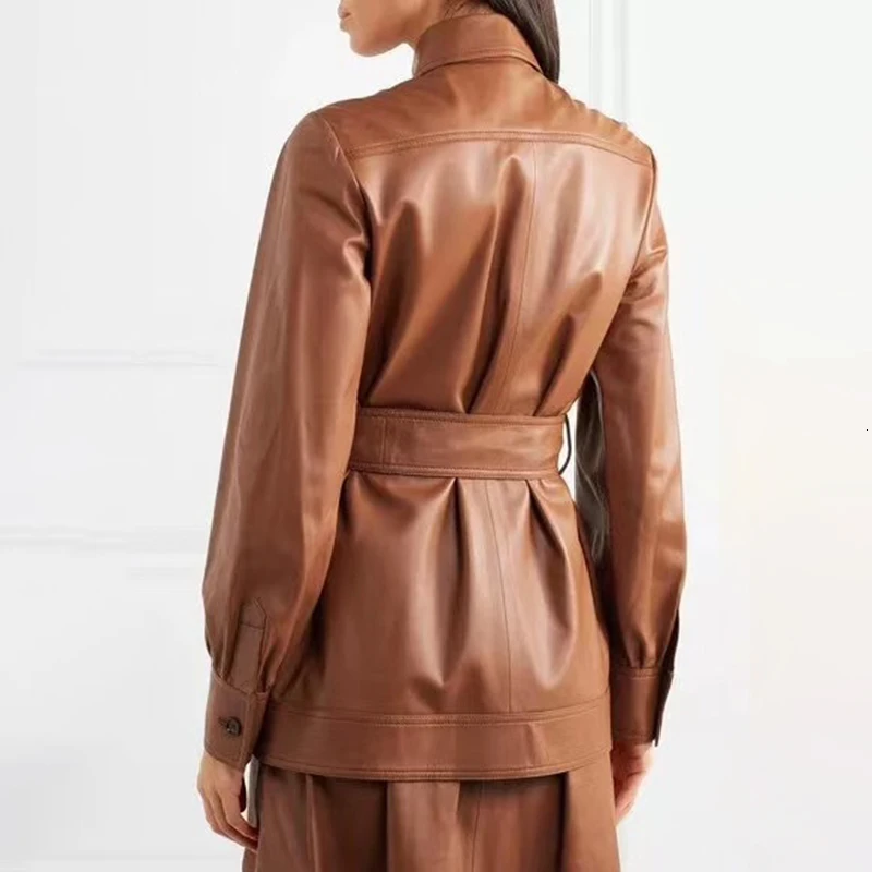 TWOTWINSTYLE из искусственной кожи Комплект двух предметов для Для женщин отложным