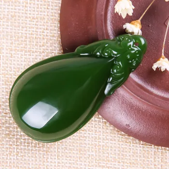 

Xinjiang and Tian Biyu water drop pendant woman send friends to bring their own