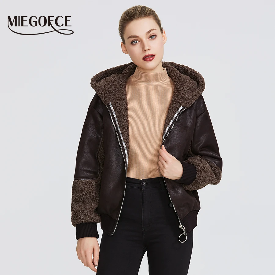 MIEGOFCE Новая зимняя женская коллекция пуховиков куртка из искусственного меха женский женской пальто дубленки сшит из двух тканей и выделяет свой особенный стиль колен ветрозащитный капюшон