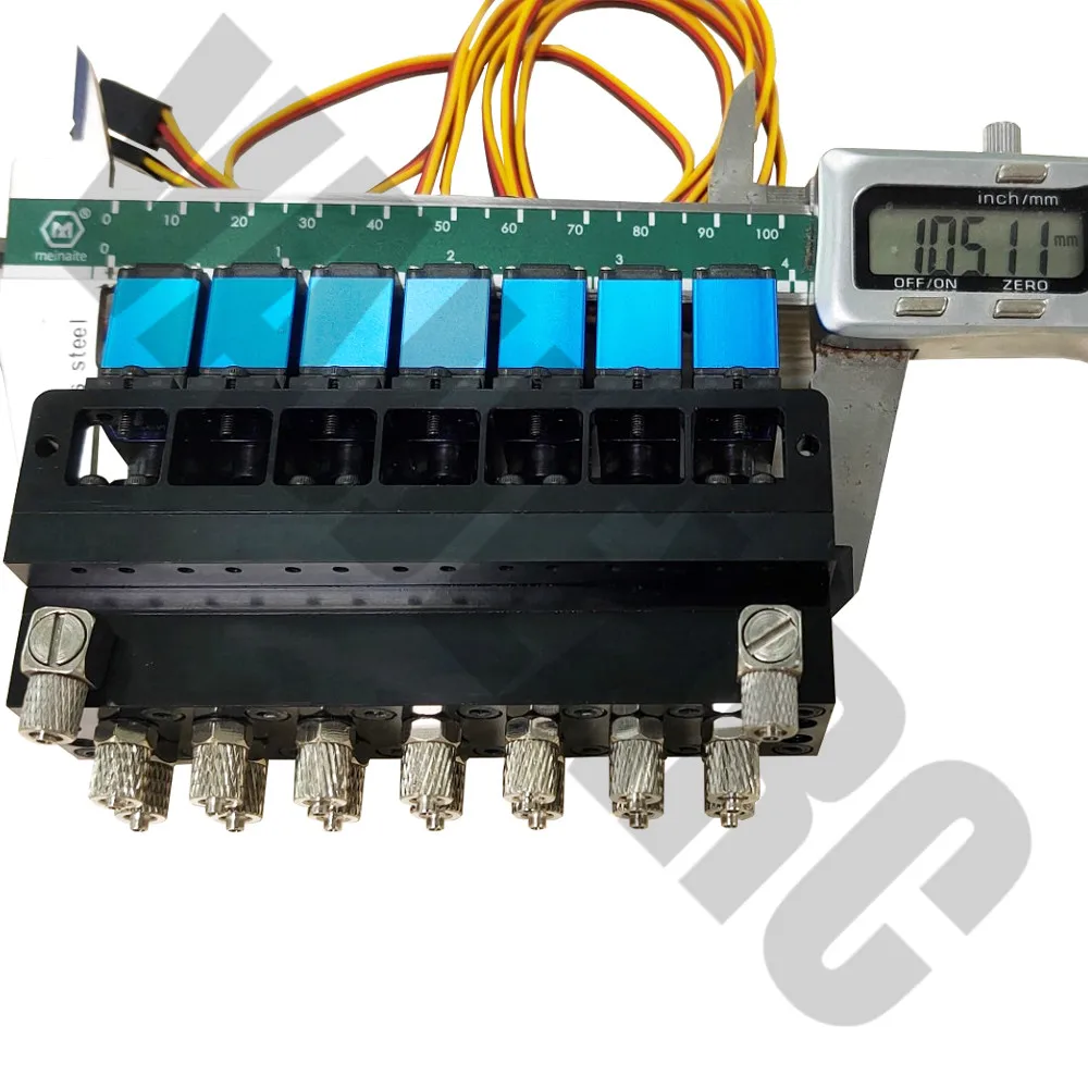 7-channel Hydraulic Directional Valve with Steering Gear for 1/12 Remote Hydraulic Excavator RC4WD360l JDM-106 7-channel Hydraulic Directional Valve with Steering Gear for 1/12 Remote Hydraulic Excavator RC4WD360l JDM-106