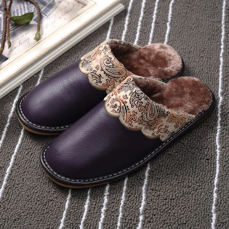 Purple Зимние женские тапочки из натуральной кожи; домашняя Нескользящая теплая обувь; мужские теплые меховые тапочки размера плюс; Новинка года - Цвет: Purple