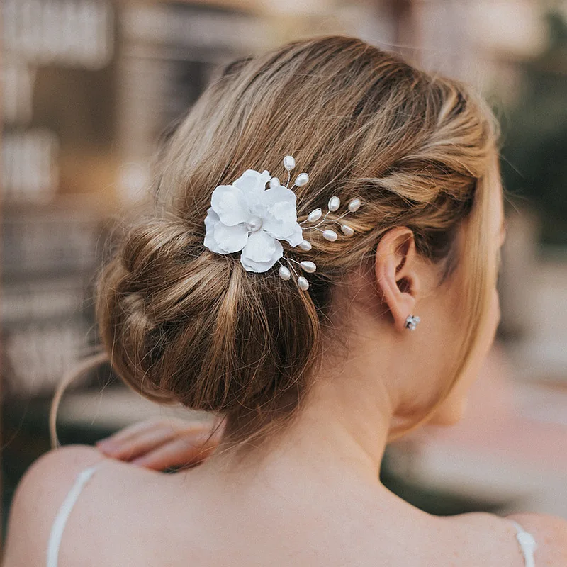 Raelynn_Pearl_Silk_Flower_Brid