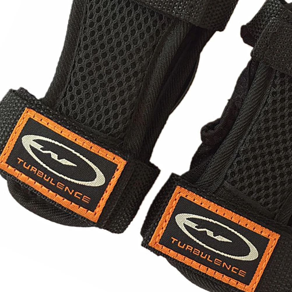 1 Pair Skating Gloves Multipurpose Shock Absorbing Warm Wrist Protectors Sports Equipment Gloves For Bicycle Riding Bicycle Bike