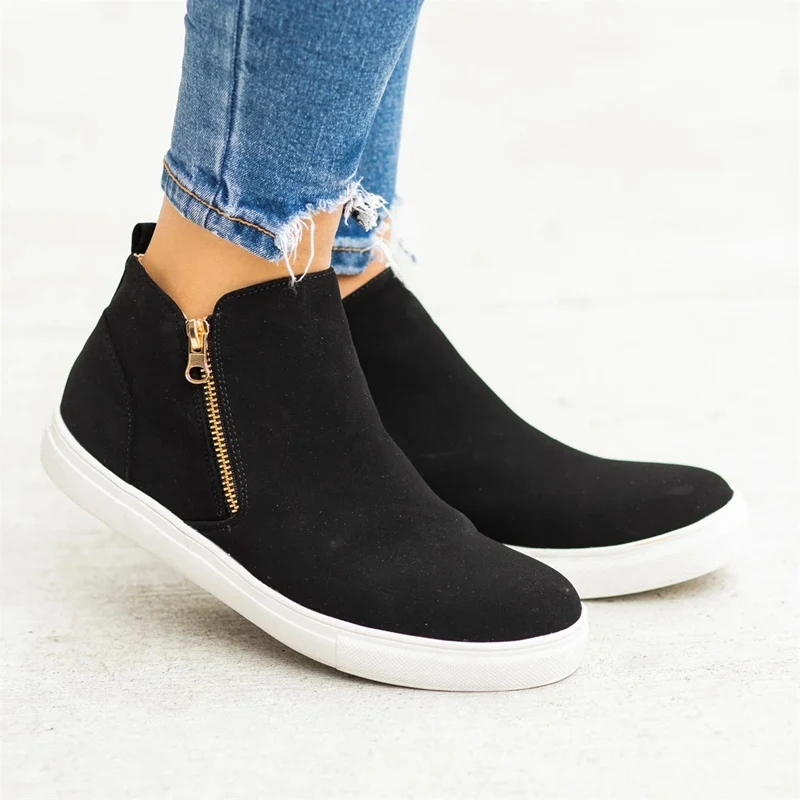 black Модная женская обувь из вулканизированной кожи; ботильоны из флока; женская повседневная обувь на плоской подошве на молнии; модные кроссовки в стиле ретро; большой размер 43 - Цвет: black