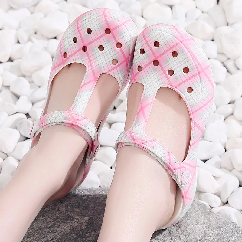 

China VEBLEN hole shoes beach sandals British style