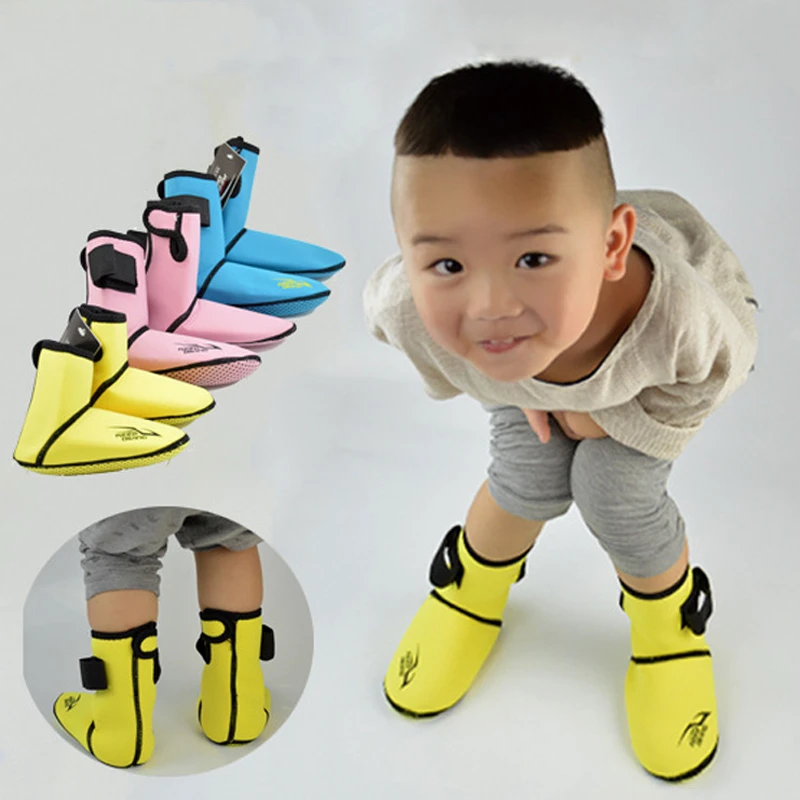 kids scuba shoes