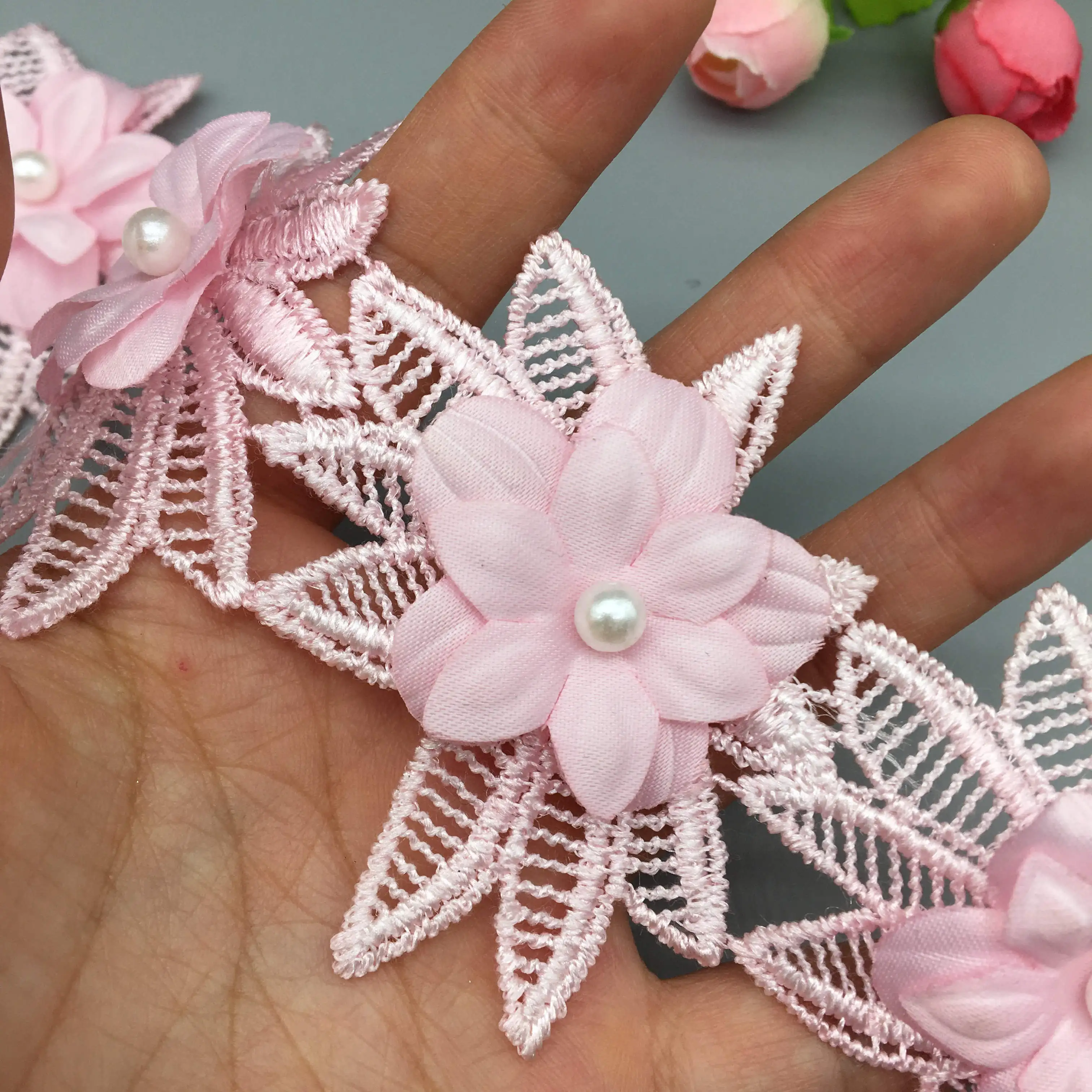 

2 yards 6x5.5cm Pearl Beaded Leaves Embroidered Lace Trim Ribbon Fabric Handmade DIY Sewing Craft For Costume Hat Shoes Decor