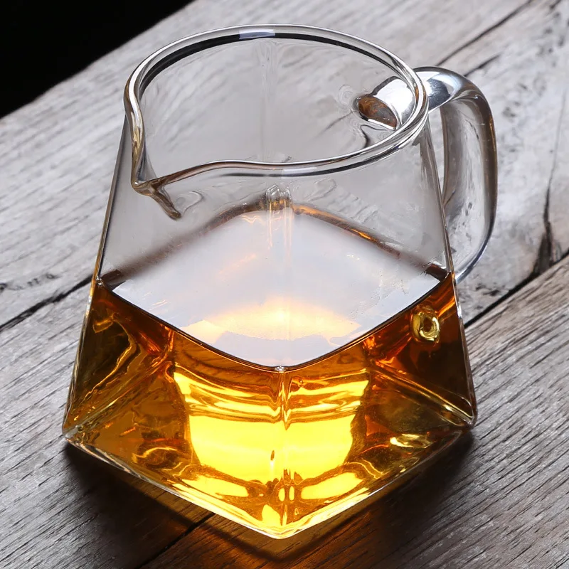 

Creative Glass Pitcher Thick High-temperature Resistant Tea Pot Tea Pitcher Glass Kung Fu Tea Set Accessories Wholesale