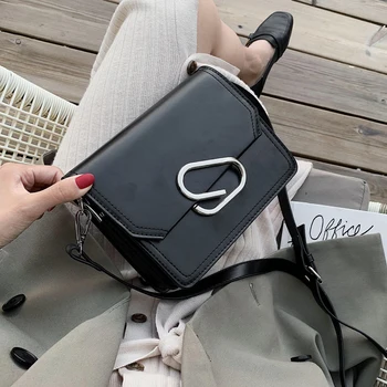 

French Independent Designer Pin Design Ladies Shoulder Bag 2020 New Fashion Wild Messenger Bag Retro Fashion Shoulder Bag