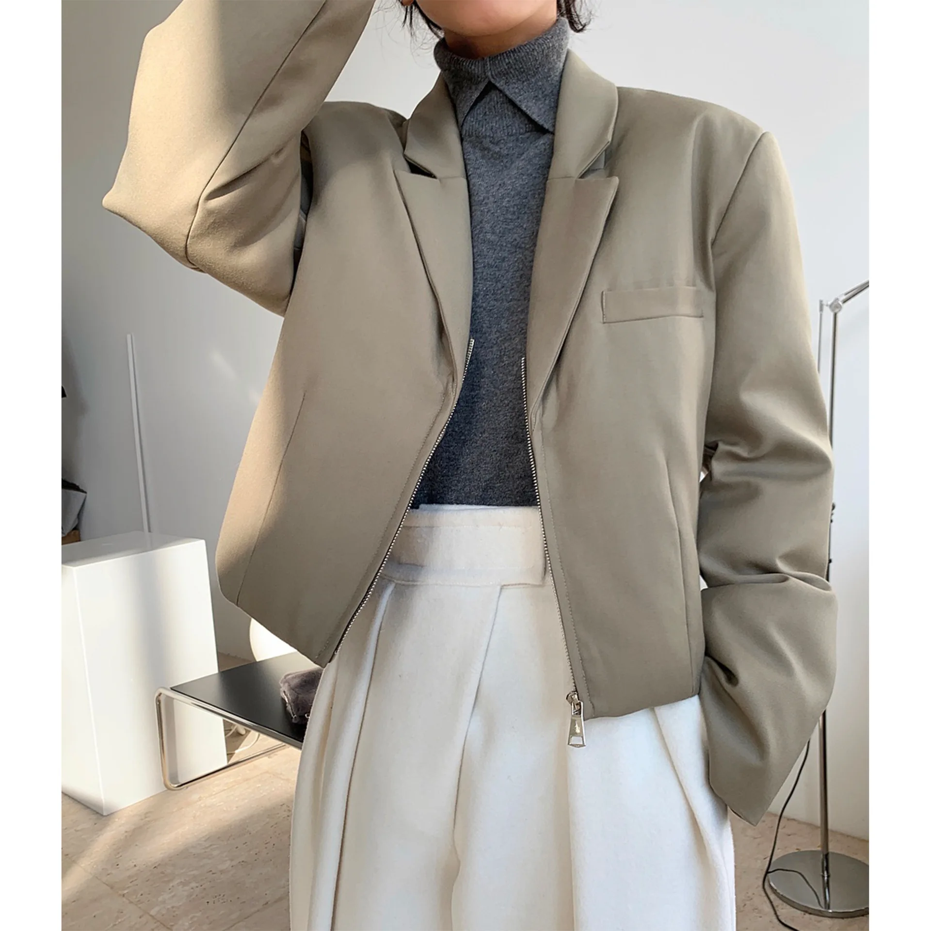 

Winter new style fashionable suit-style down jacket is thin and short 90% white duck down warm solid color jacket women