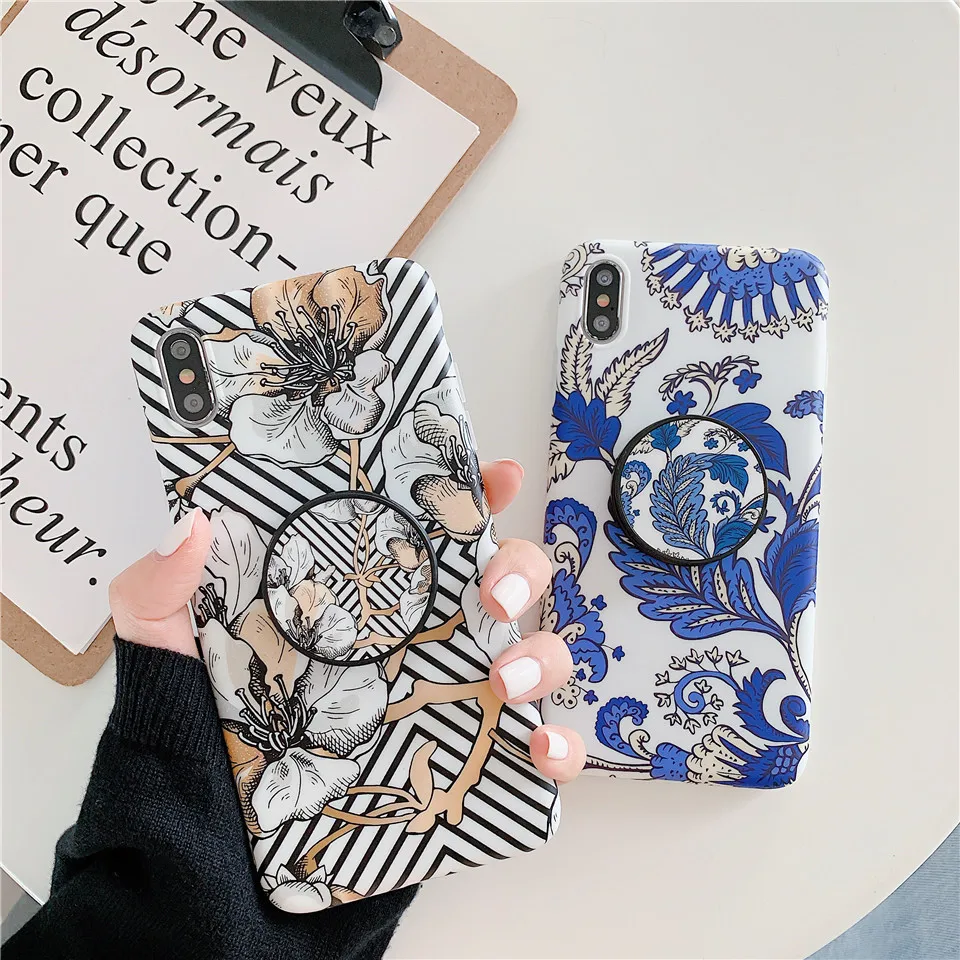 

Kickstand Finger holder flower mobile phone cover funda coque For Apple iPhone X xs max XR 8 7 plus 6 6s plus case