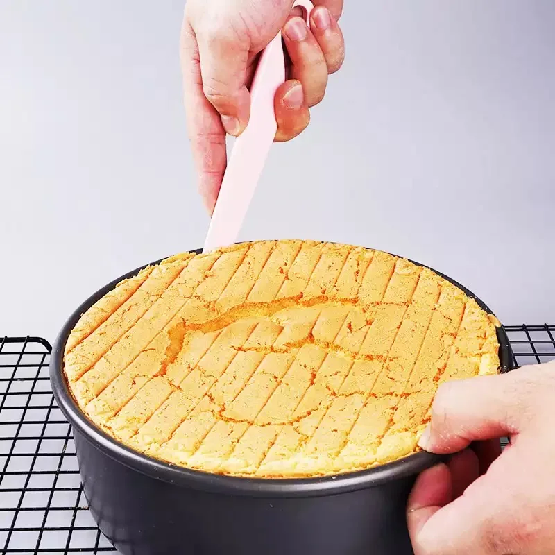 9Pcs/Set Cream Scraper Irregular Teeth Edge DIY Scraper Cake Decorating Fondant pastry cutters Baking Spatulas Tools ZXH