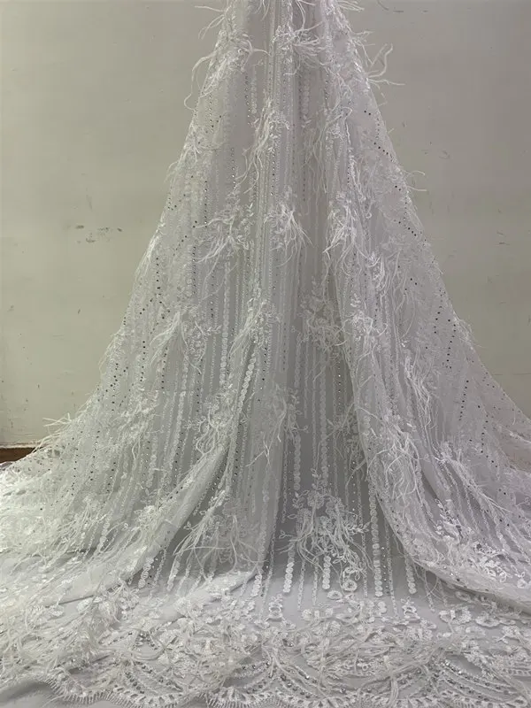 white Новые высококлассные белые африканские кружевные ткани 3D перо тяжелые бисерные нигерийские кружева вуаль ткань 1 ярд для невесты - Цвет: white