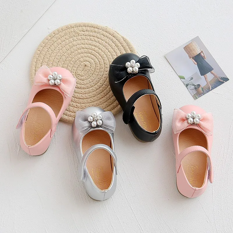 Кожаные туфли для девочек новинка 2020 модная Осенняя детская обувь принцессы с