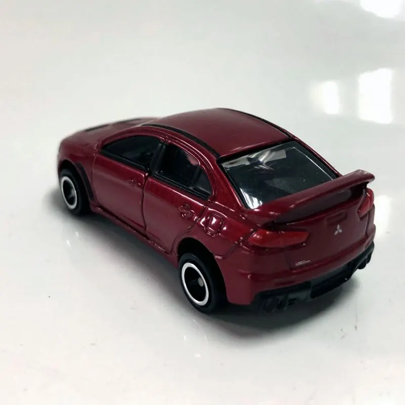 MTSUBISHI LANCER EVOLUTION X (8)