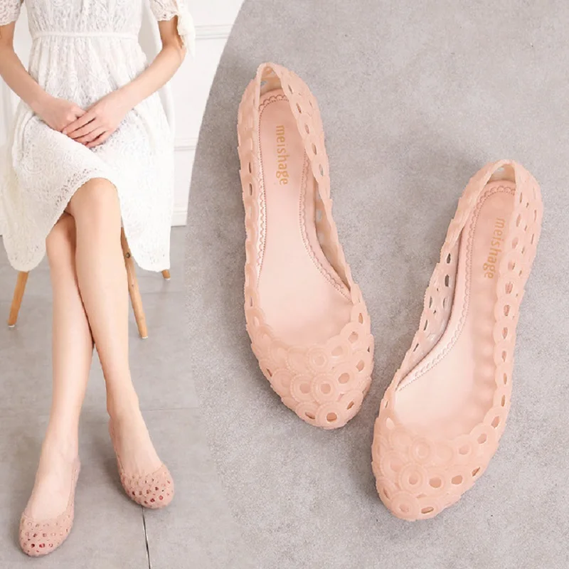 

2019 New Summer Casual Fashion Shallow Hollow Women Beach Sandals Cover Heel Slip-On Cut Out Ladies Jelly Shoes 20190819