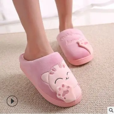 Милые тапочки с принтом кота; домашние короткие плюшевые теплые тапочки; домашняя обувь; женская обувь из мягкого хлопка; большой размер 45 - Цвет: dark pink
