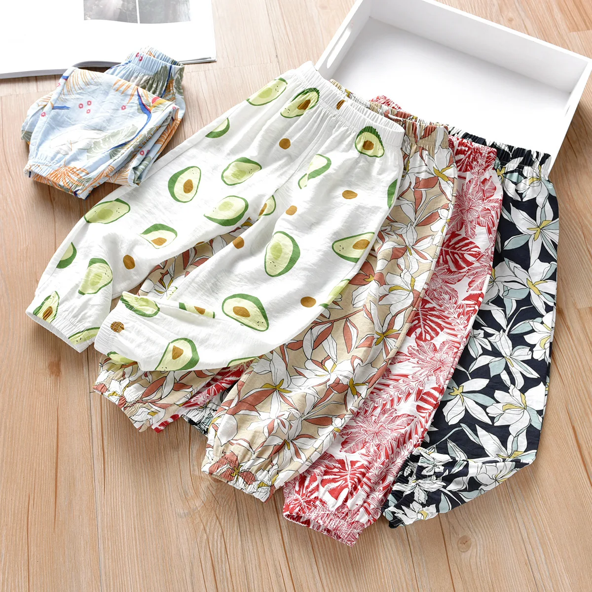 ZSIIBO осенние спортивные брюки для мальчиков и девочек европейские и американские спортивные штаны для отдыха с милыми рисунками для детей, садовые печатные цветы