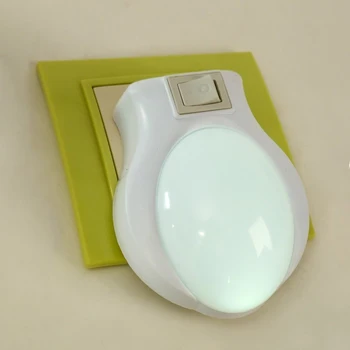 

Plastic night light from the network "Moonlight" white 9x7x3.5 cm