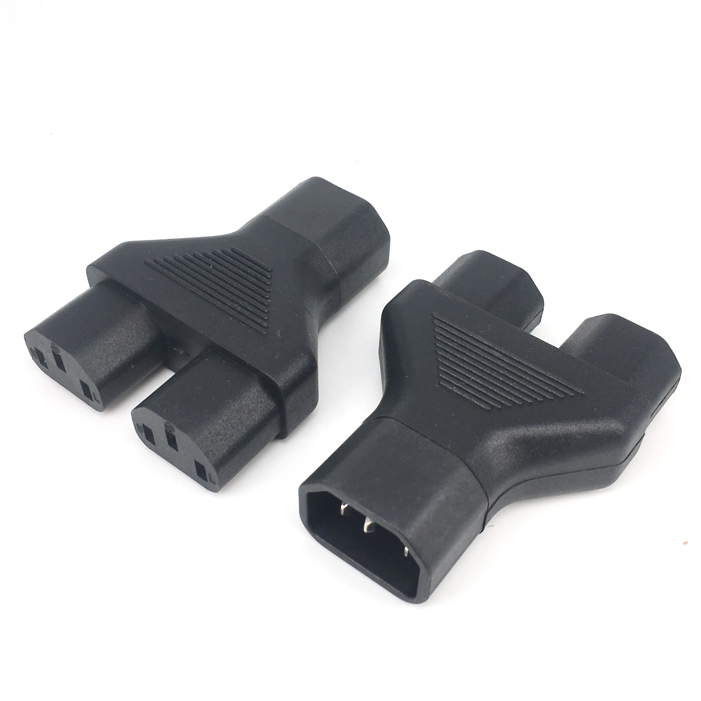 Вилка с преобразователем переменного тока IEC 320 C14 Male to 2xC13 Female Y spliter adapter TO TWO C13 Dual |