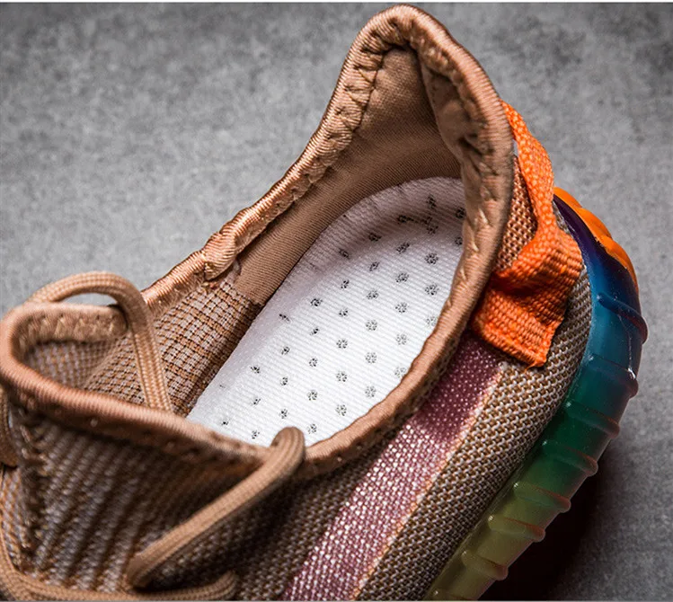 11348870749_779755296_副本