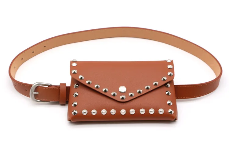 Кофе New fashion punk pointed rivet small pockets female model handbags mobile phone purse bag belt female trend handbags - Цвет: Кофе