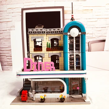 

IN STOCK Street View Series Downtown Diner 10260 Building Blocks Creator Bricks Model