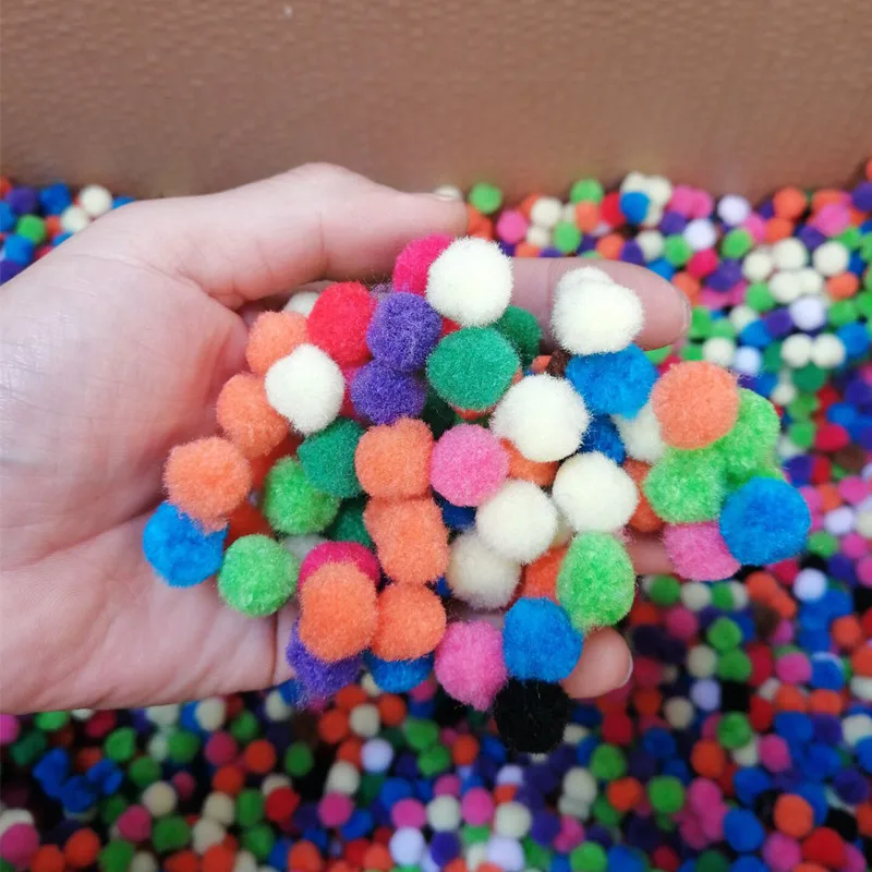 Pompom 1.5cm*200pcs Polyester Poms Ball Furball Diy Crafts /Toys / issue  cards /Clothing Tailor Decoration Home Supplies