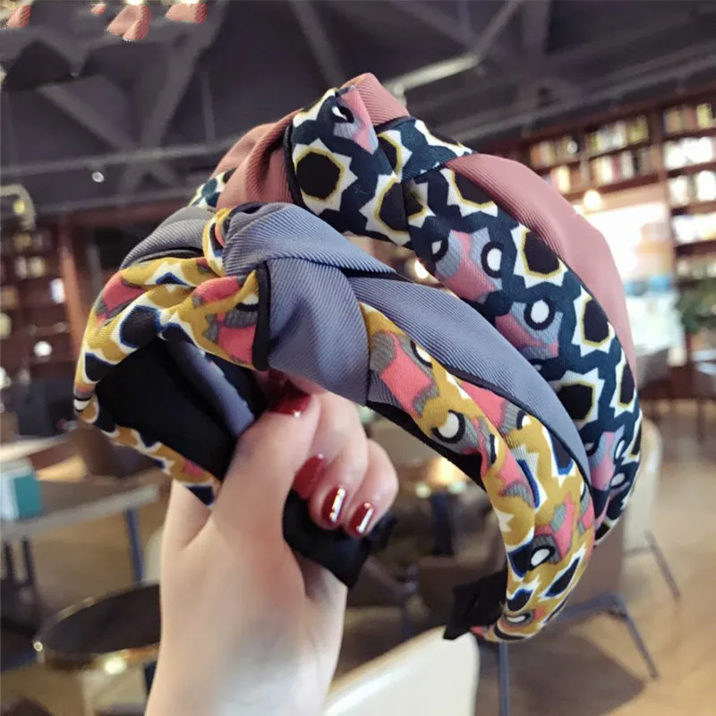 

Hairbands Go Out, Simple Wash Your Face, New Headbands, Wide Edges, Press Hair, Fashion Hair Accessories, Headdress Girls