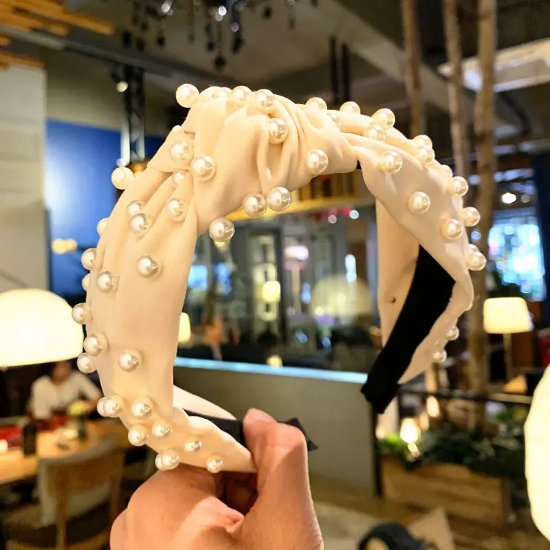 10885861002_1956788053