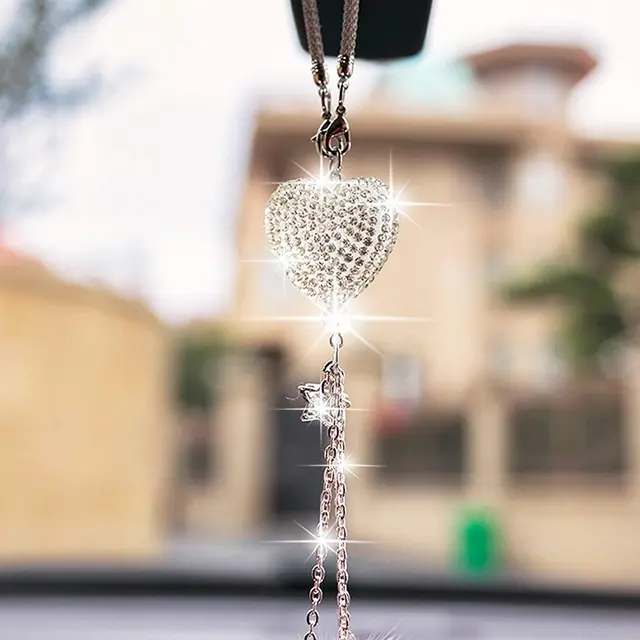 AIter Accessoires de voiture Bling pour femme, breloques de rétroviseur de  voiture en forme de coeur blanc en cristal de diamant Prism décoration de  voiture, porte-bonheur à suspendre pour l'intérieur, pendentif  attrape-soleil (