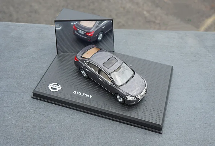 Высококачественная оригинальная модель из сплава 1:43 Nissan Sylphy, Коллекционная Коллекция подарков, литая металлическая модель автомобиля