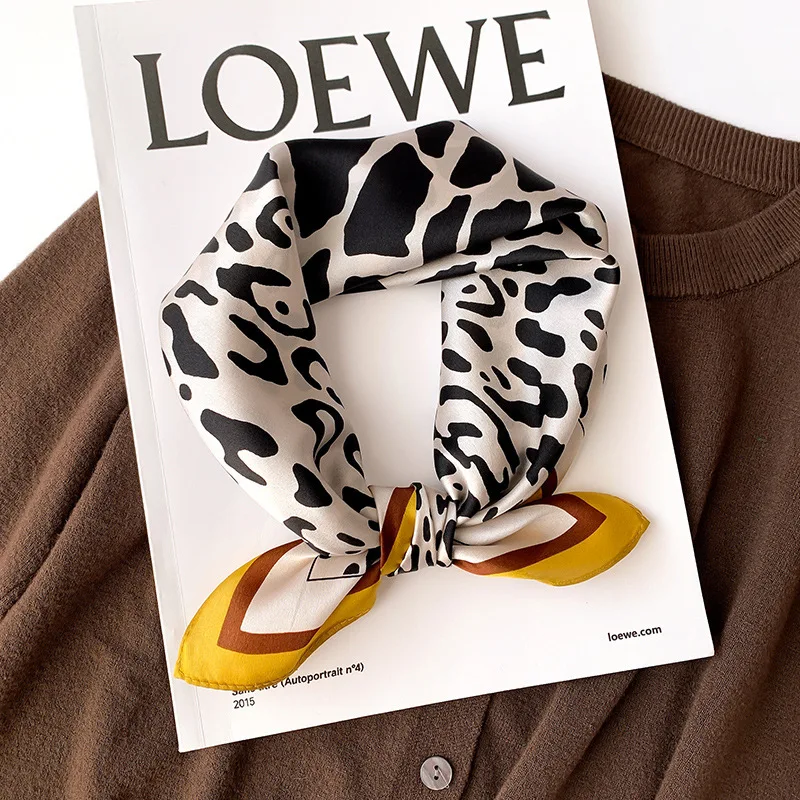 Женский шарф из натурального шелка с леопардовым принтом 100% |