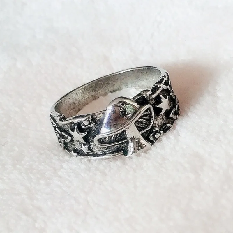 silver colour adjustable ring patterned vintage 