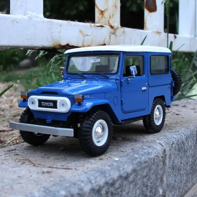 1/24 Масштаб Toyota FJ40 SUV литая модель автомобиля из сплава модель игрушки с открывающимися дверцами модель автомобиля для детей рождественские подарки игрушка